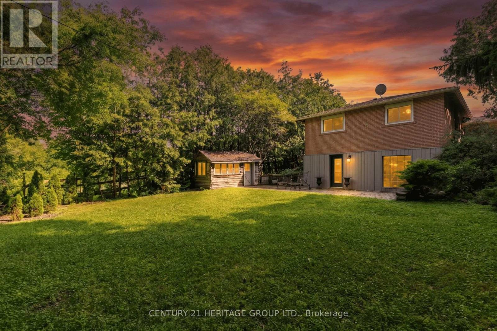 129 BOLTON AVENUE - 40