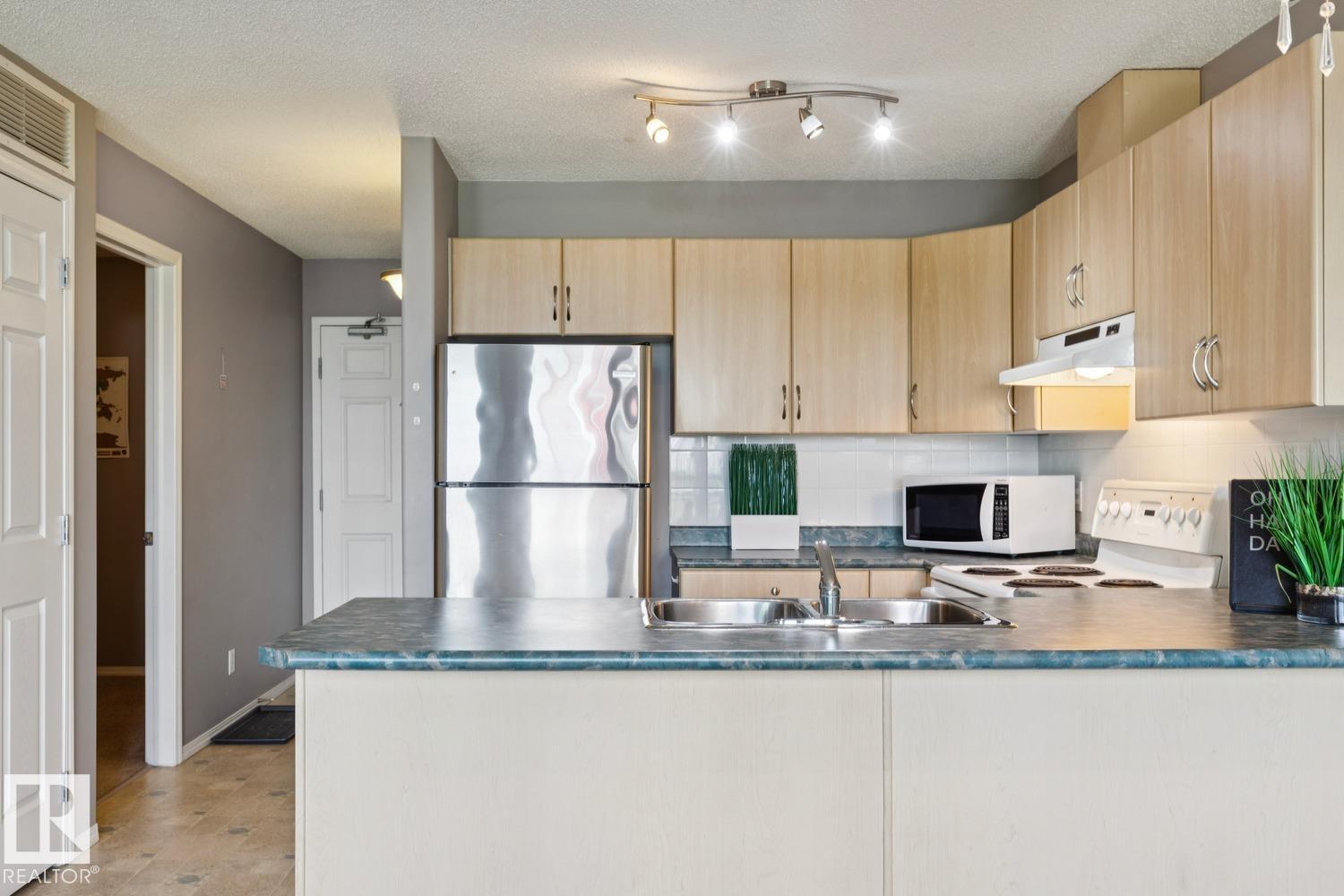 #502 11103 84 AV NW NW - 10