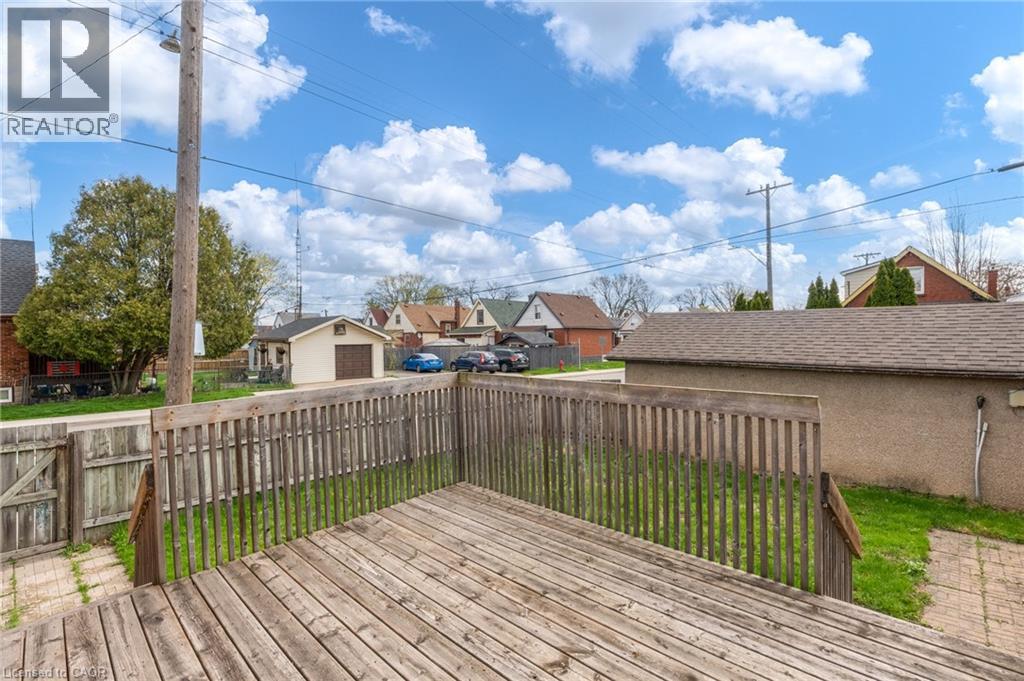 118 CAMERON Avenue N - 31