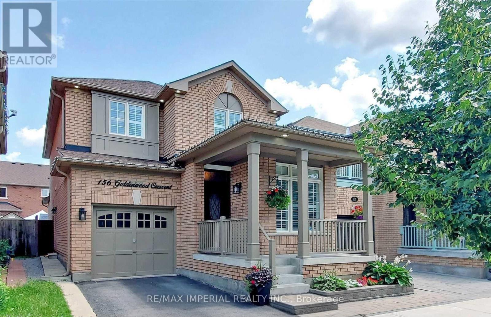 156 GOLDENWOOD CRESCENT - 1