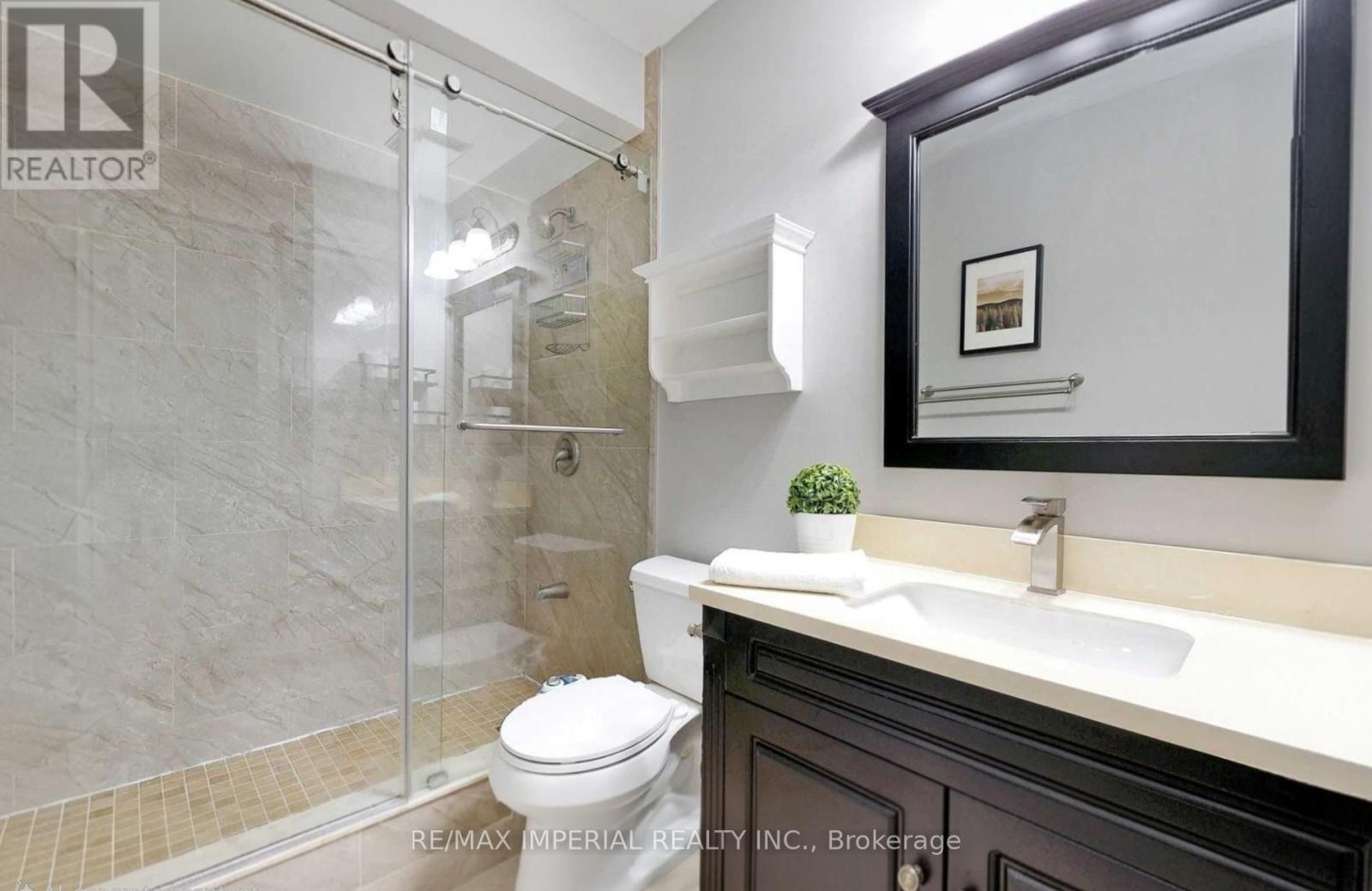 156 GOLDENWOOD CRESCENT - 27