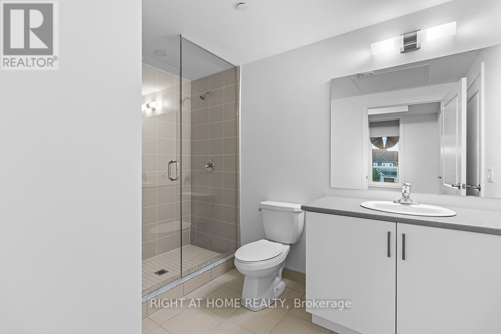#215 5 SPOONER CRESCENT - 28