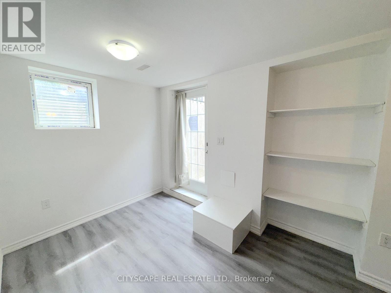 6 DIANE COURT - Image 40