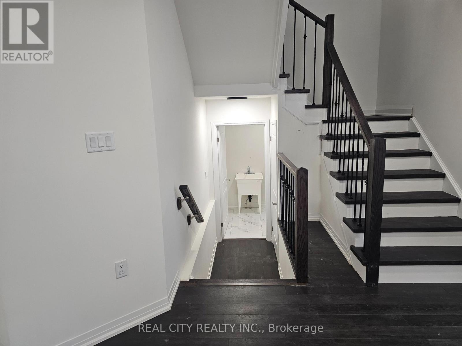 6 SHERRILL AVENUE - 24