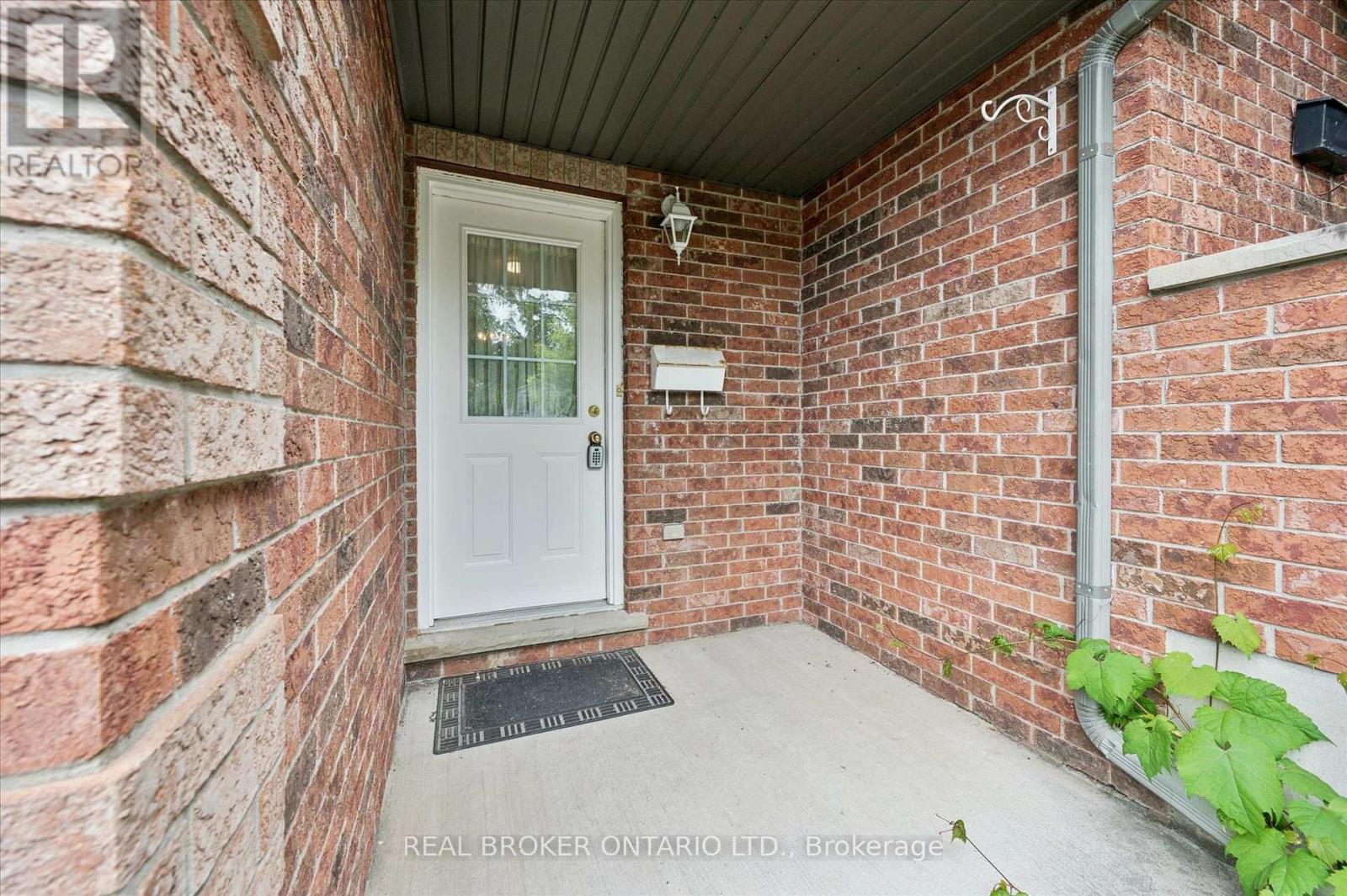 69 WOOLWICH STREET — photo 3