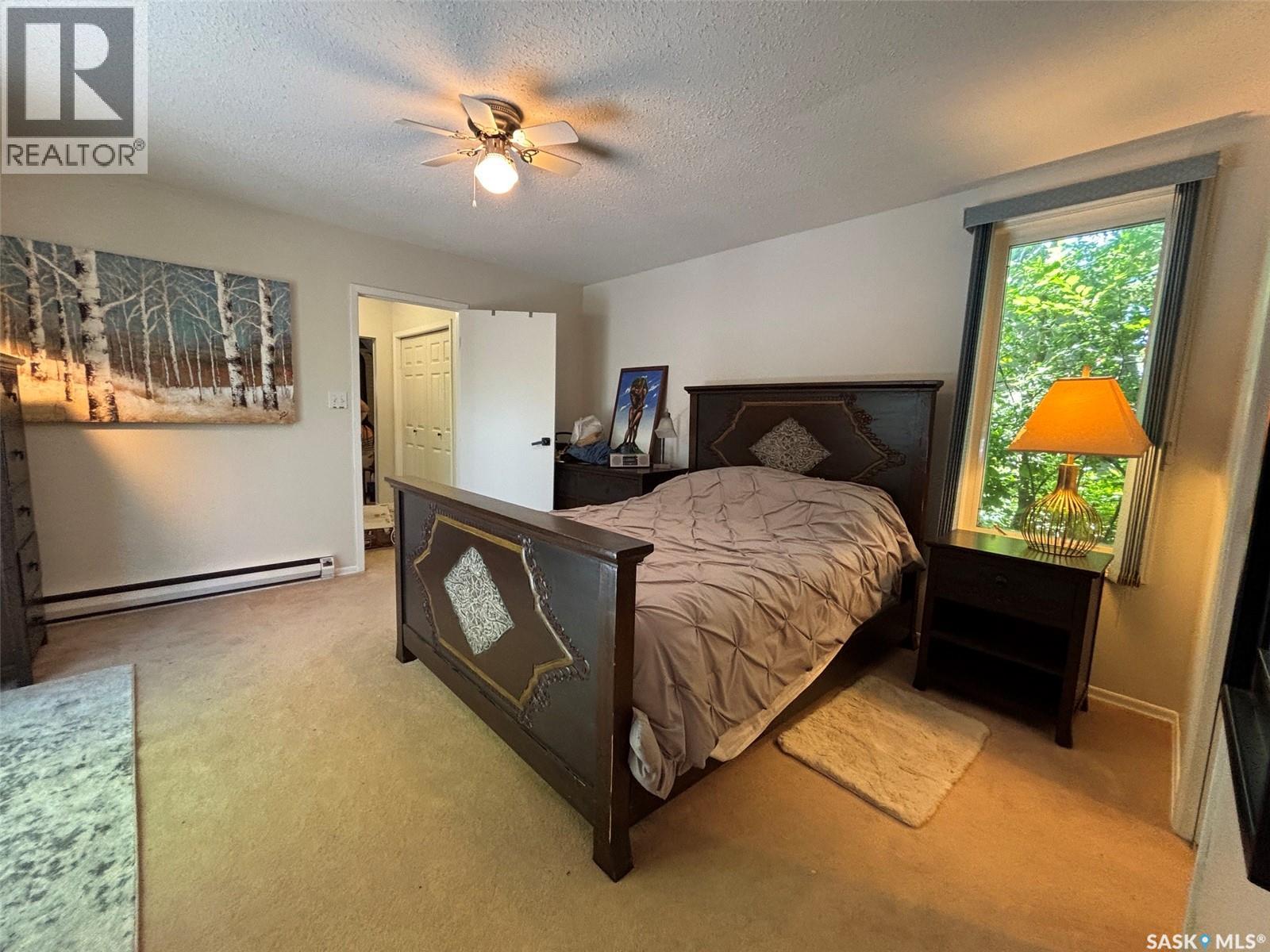 232 Green AVENUE - 19
