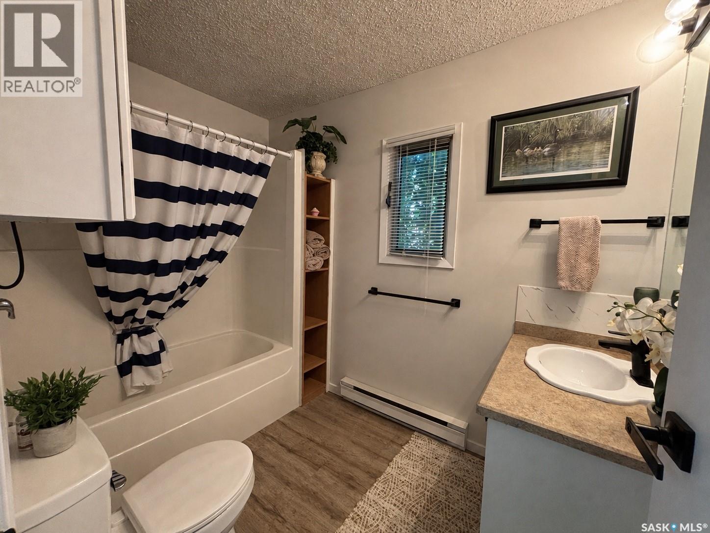 232 Green AVENUE - 24
