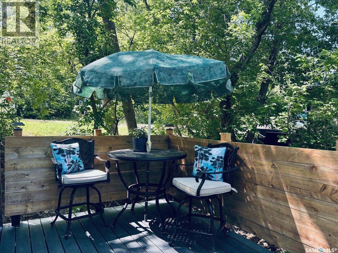 232 Green AVENUE - 33