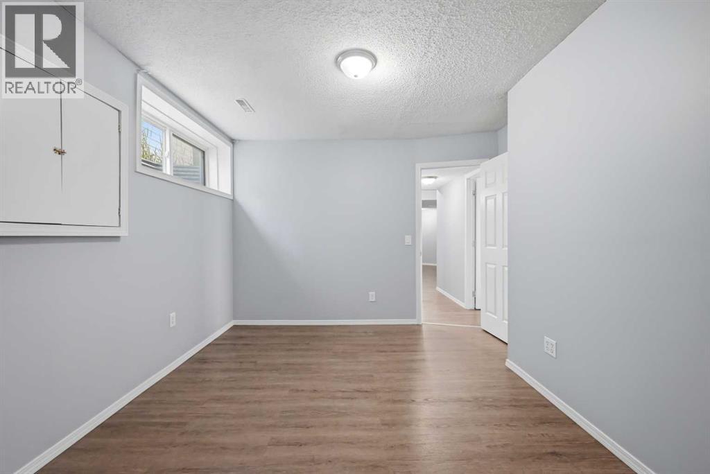 38 Saddleland Crescent NE — photo 45