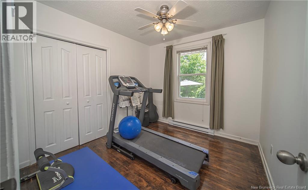 133 Leeds Drive - Image 24