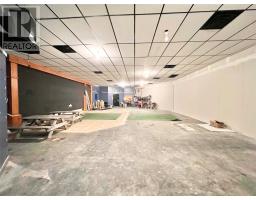 105 Lincoln Road thumbnail 6