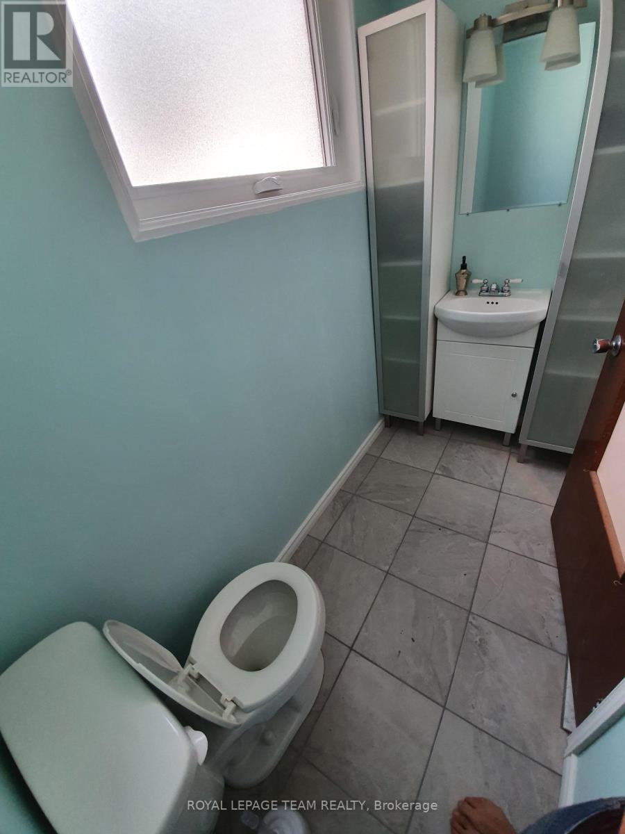 1015 PINECREST ROAD - 18