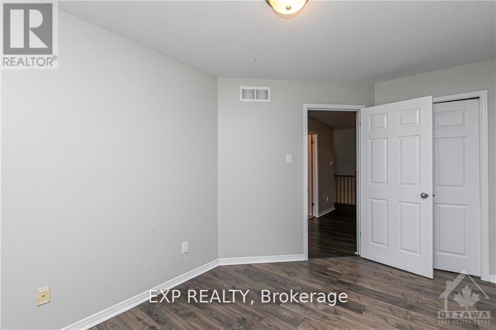 #86 1512 WALKLEY ROAD - 24