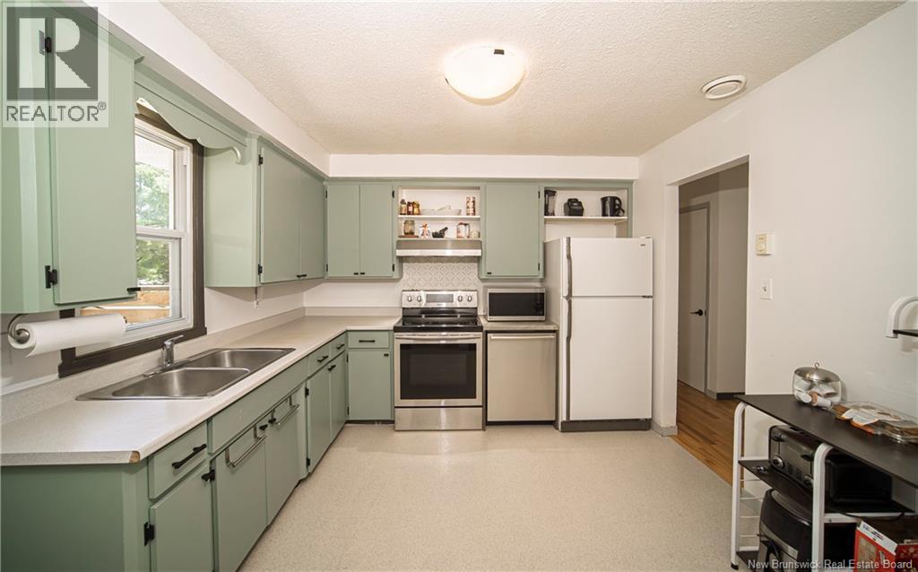 255 Sunrise Estates Drive - 2