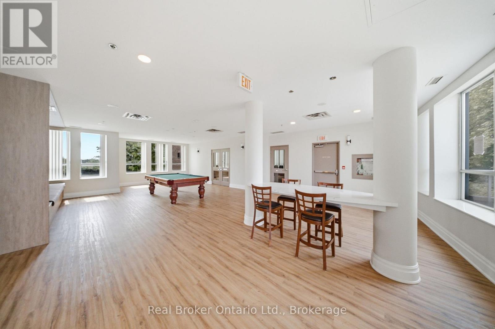 #902 4879 KIMBERMOUNT AVENUE - 28