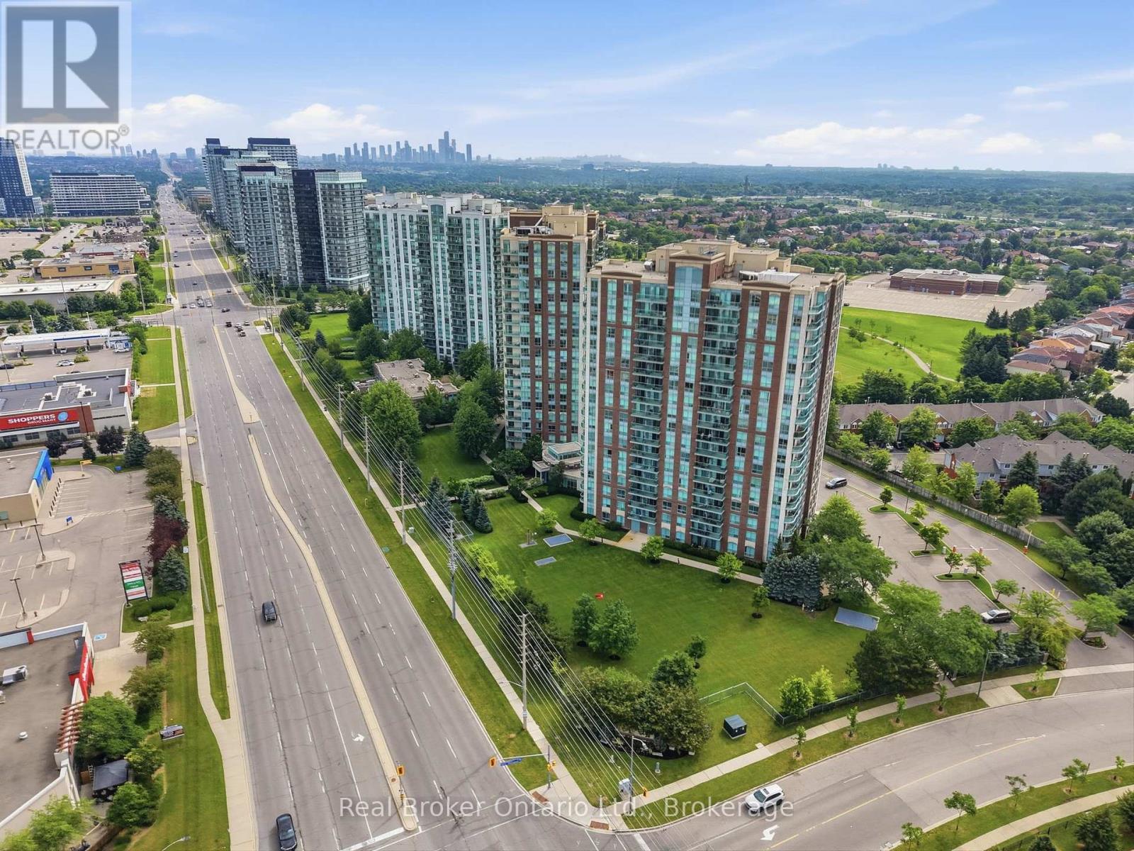 #902 4879 KIMBERMOUNT AVENUE - 39