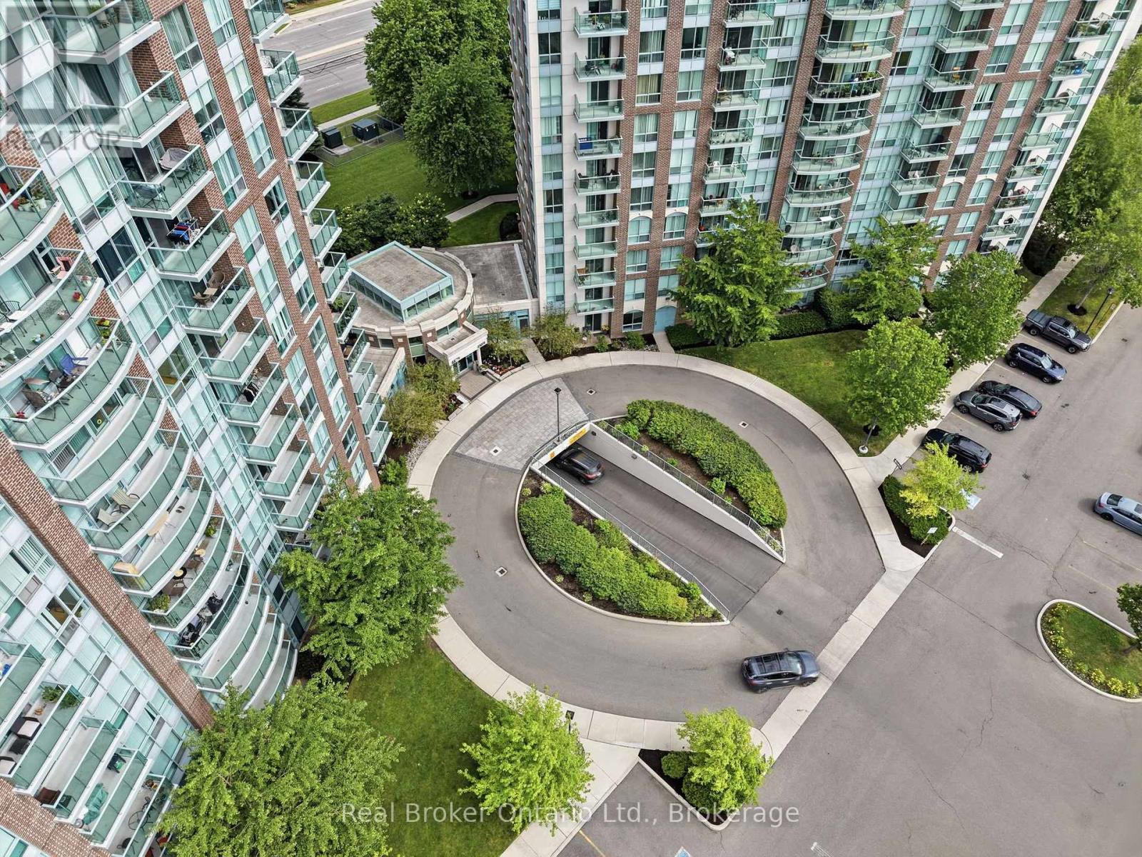 #902 4879 KIMBERMOUNT AVENUE - 4