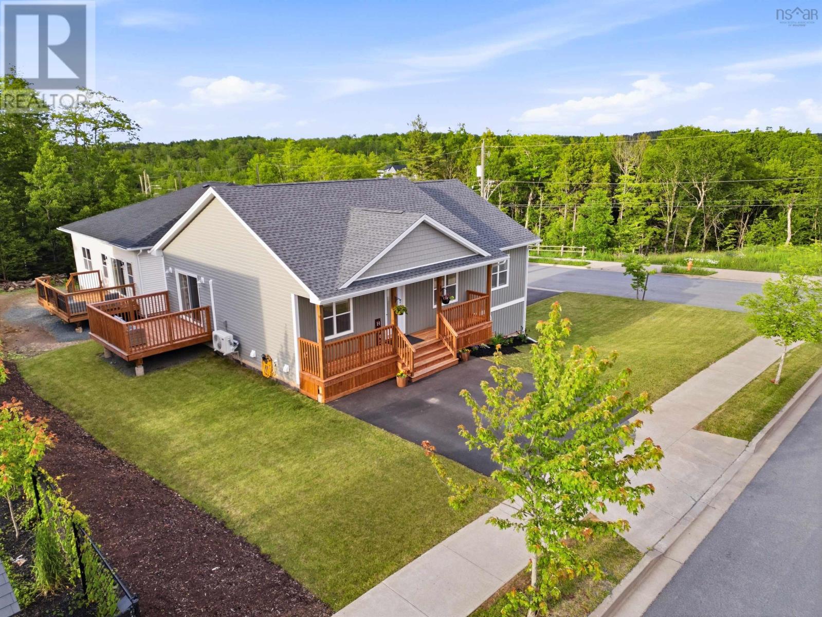7 Splinter Court - 34