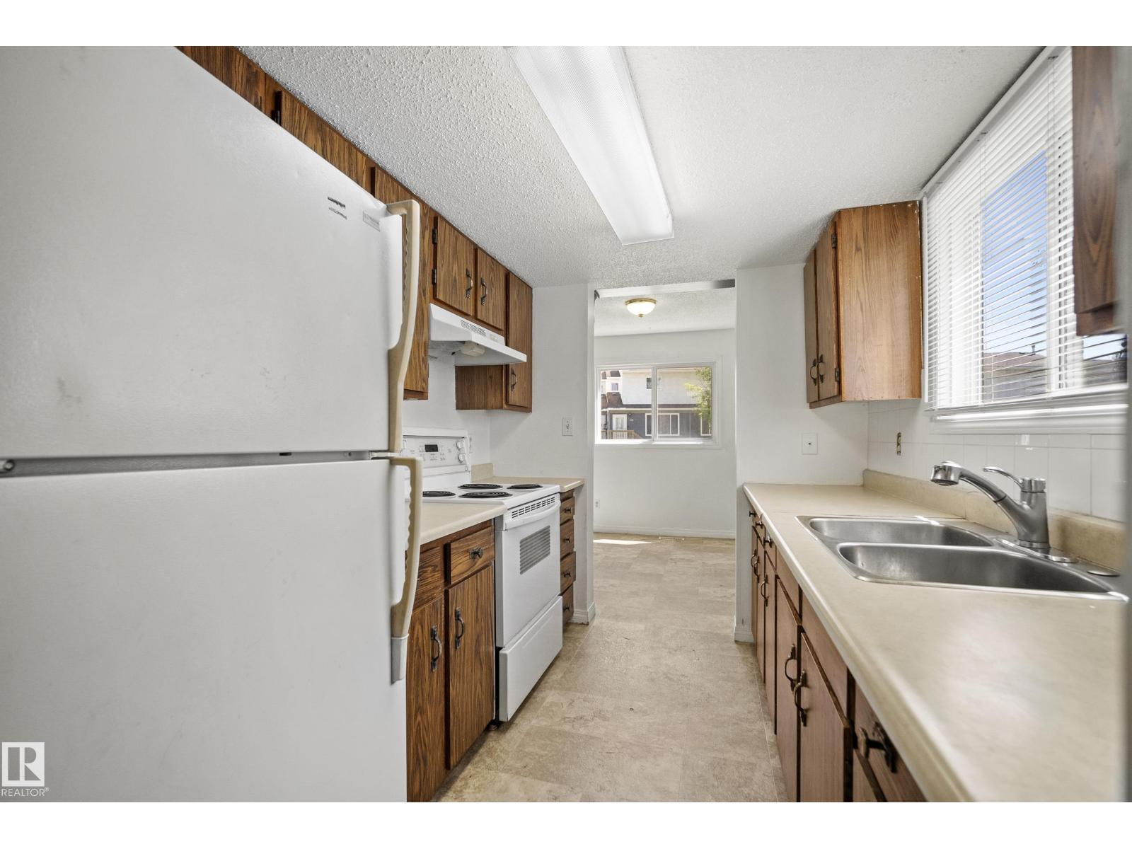 72 STIRLING RD NW - 10