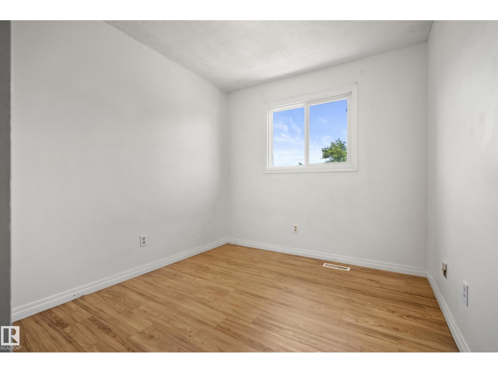 72 STIRLING RD NW - 20