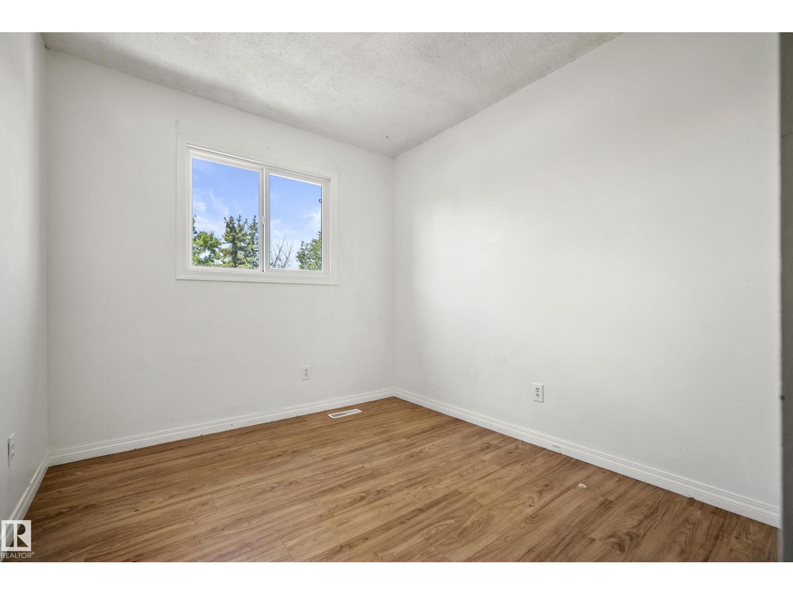 72 STIRLING RD NW - 22