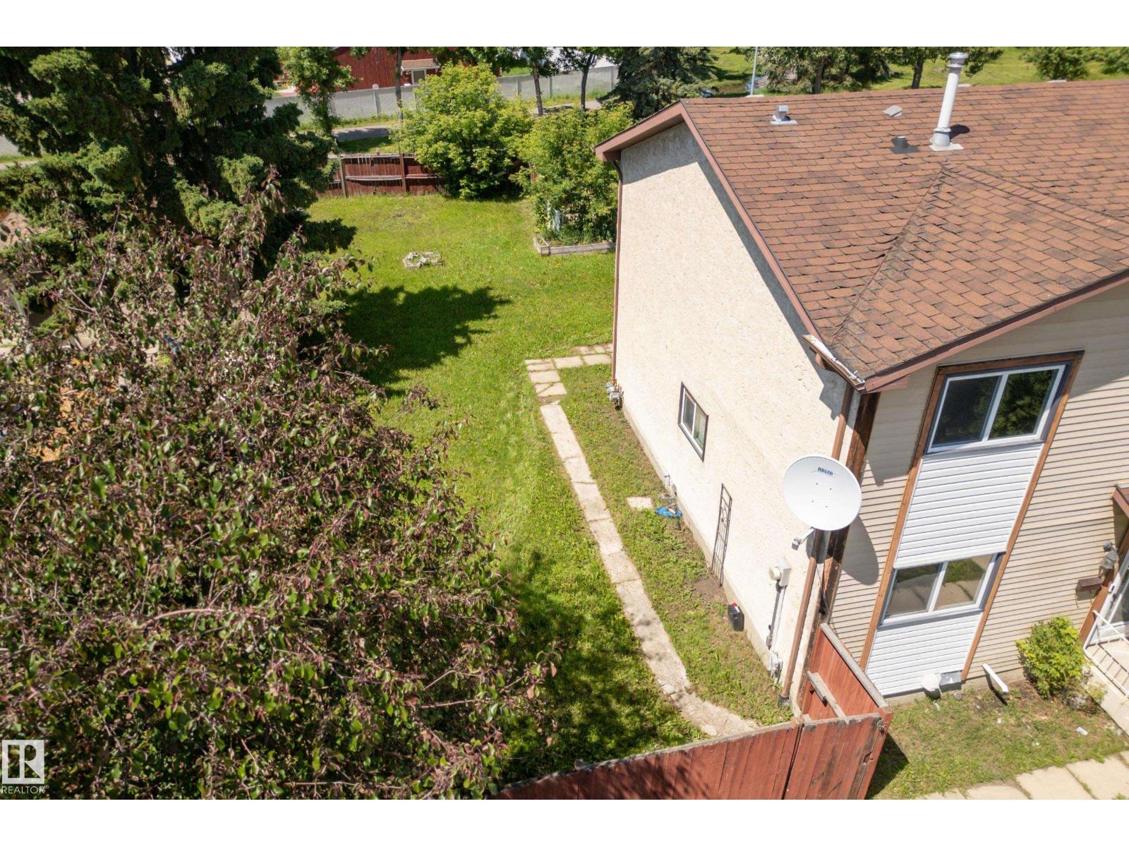 72 STIRLING RD NW - 30