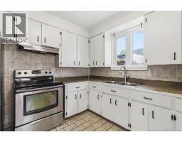 234-236 Ayer Avenue, photo 16