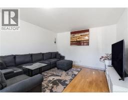 234-236 Ayer Avenue, photo 4