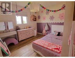 408 Massey Crescent thumbnail 11