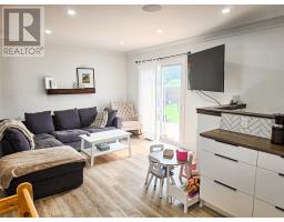 408 Massey Crescent thumbnail 4