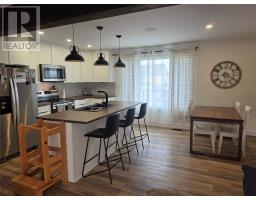 408 Massey Crescent thumbnail 8