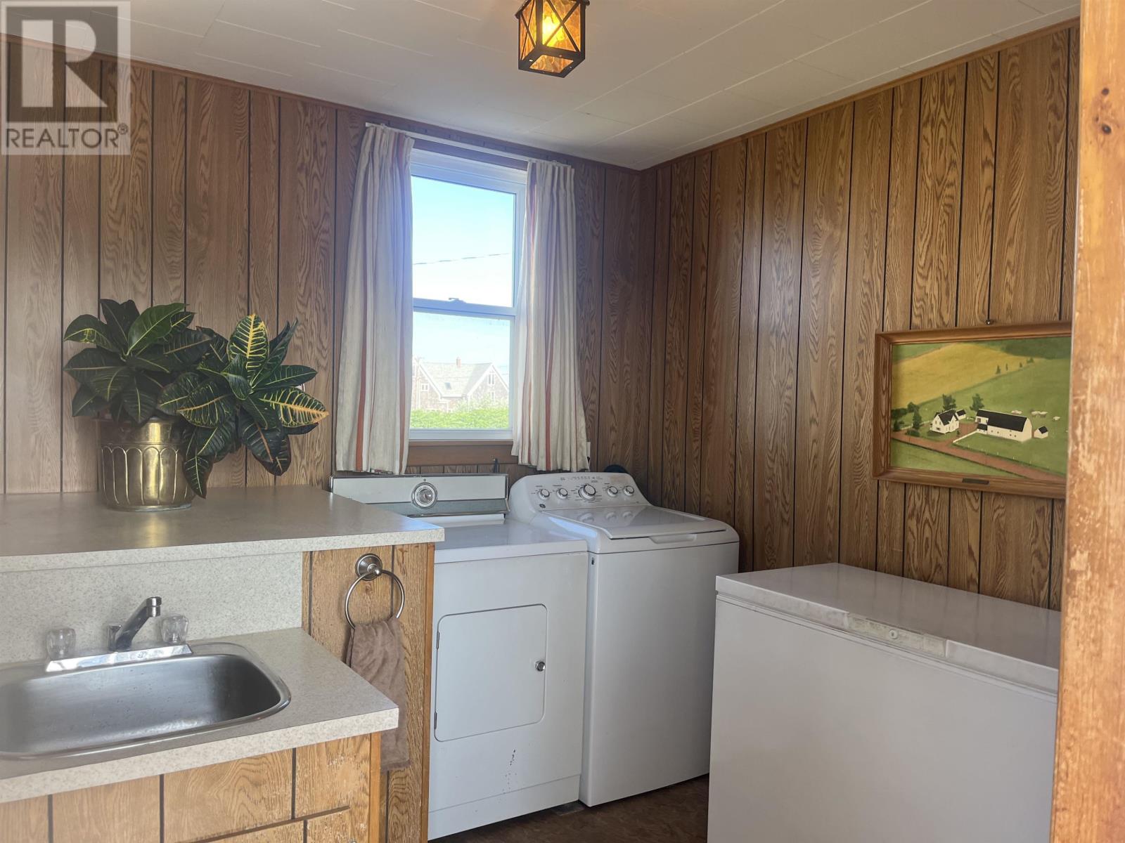 171 BELLS POINT Road, Cape Traverse — photo 2