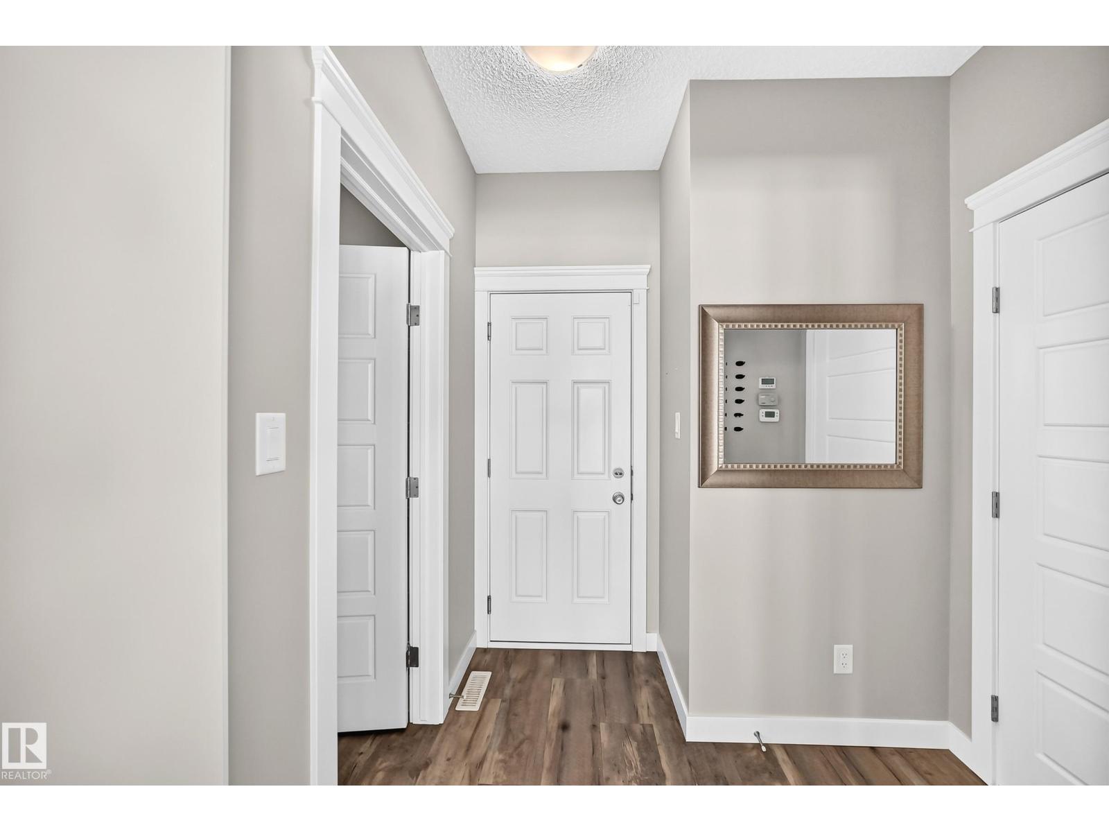 17436 9 AV SW SW - 14