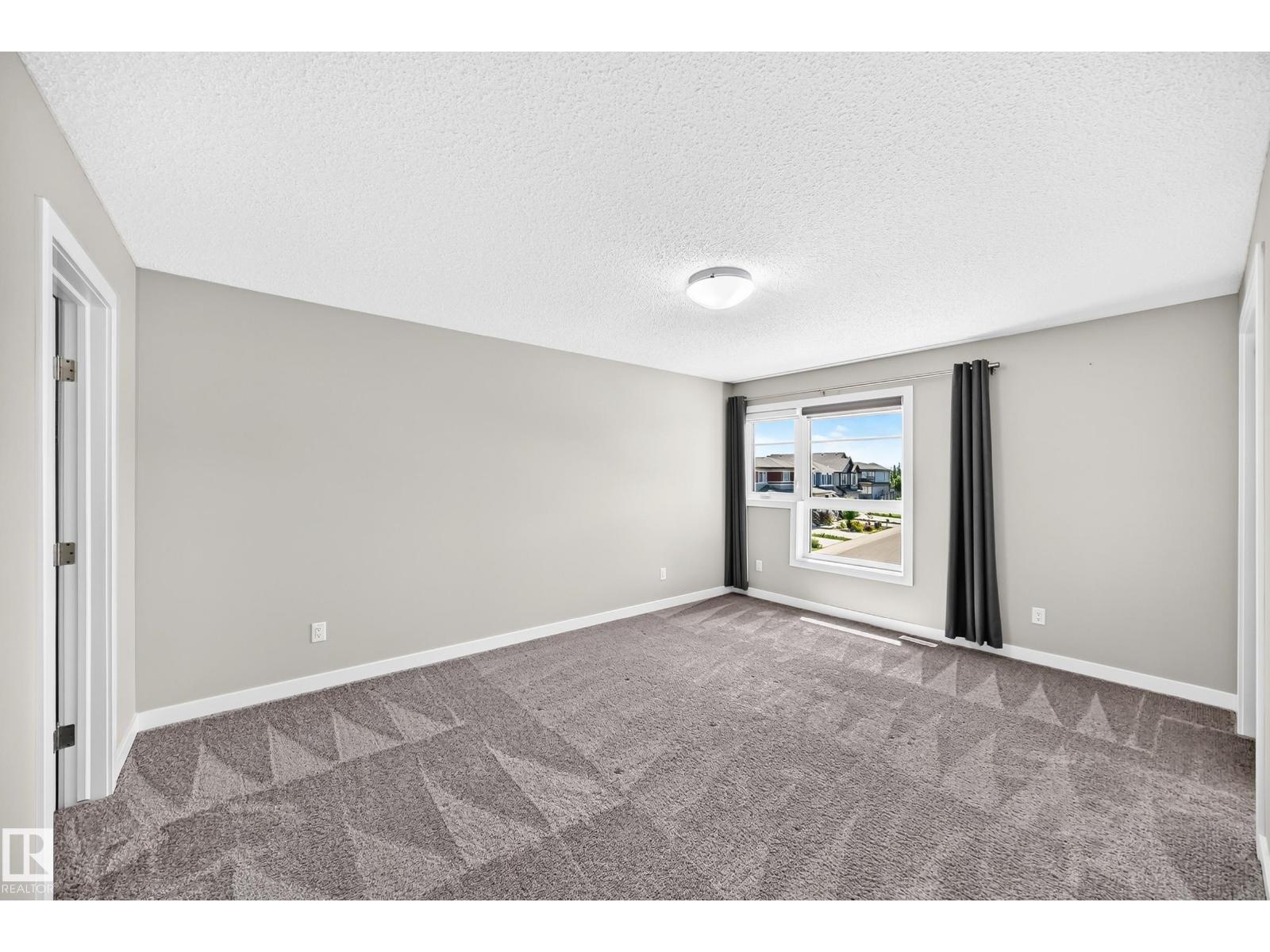 17436 9 AV SW SW - 17