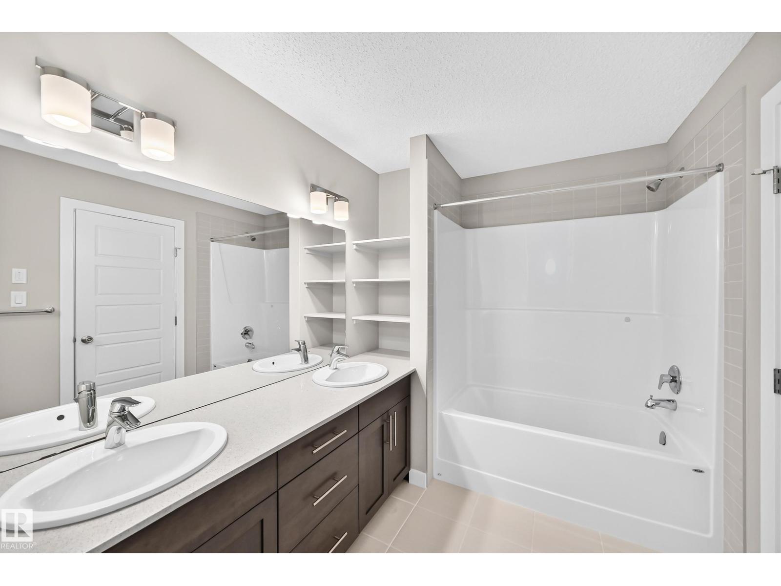 17436 9 AV SW SW - 31