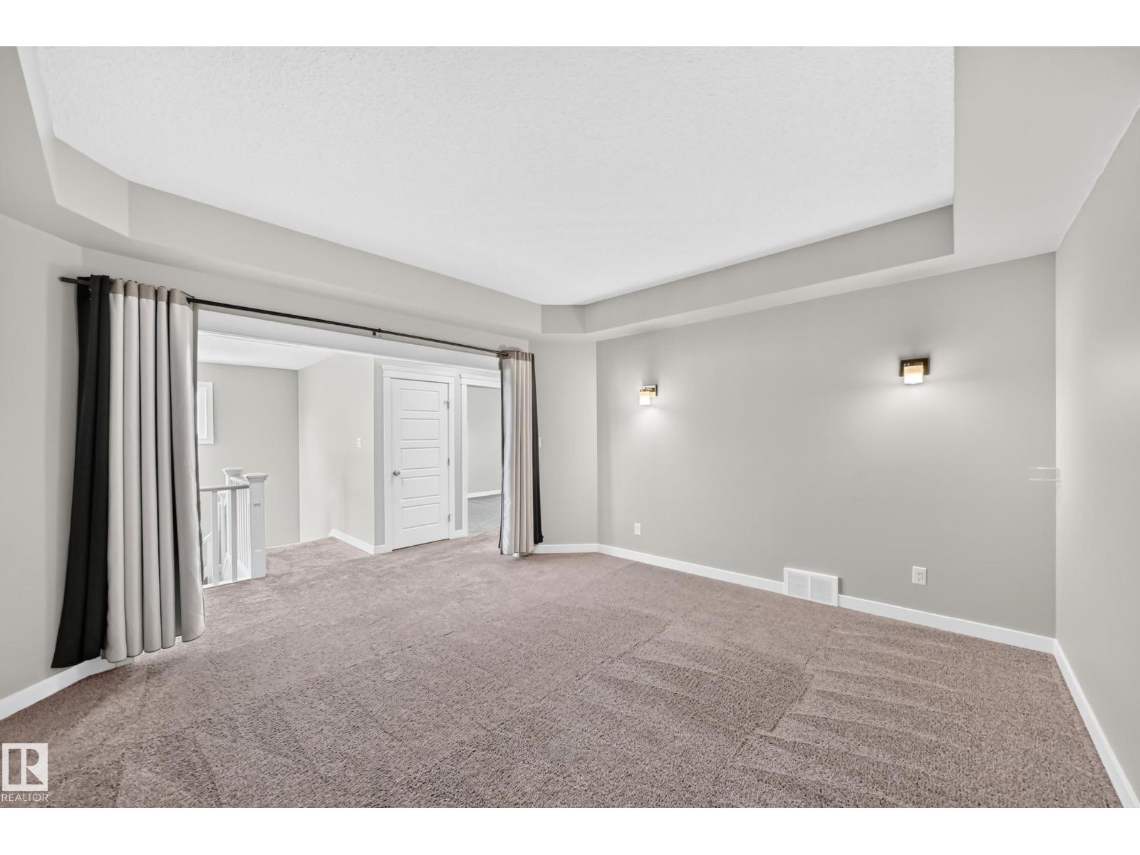 17436 9 AV SW SW - 33