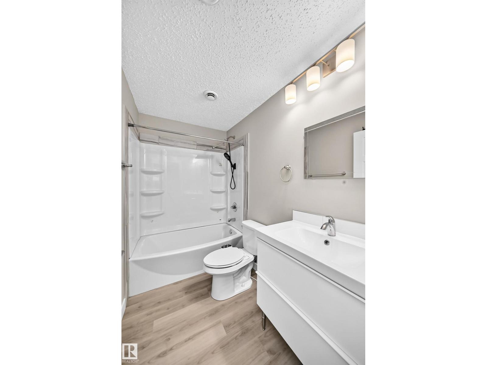 17436 9 AV SW SW - 41