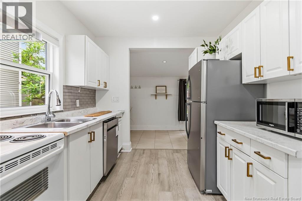 118 Broadway Street - Image 12