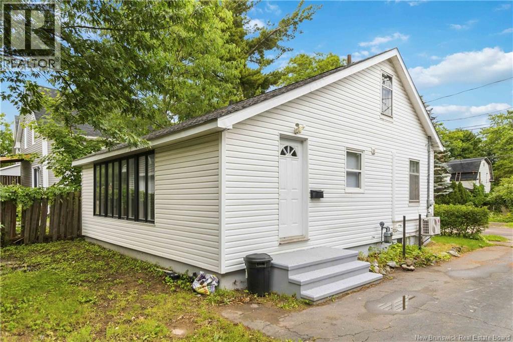 118 Broadway Street - Image 3