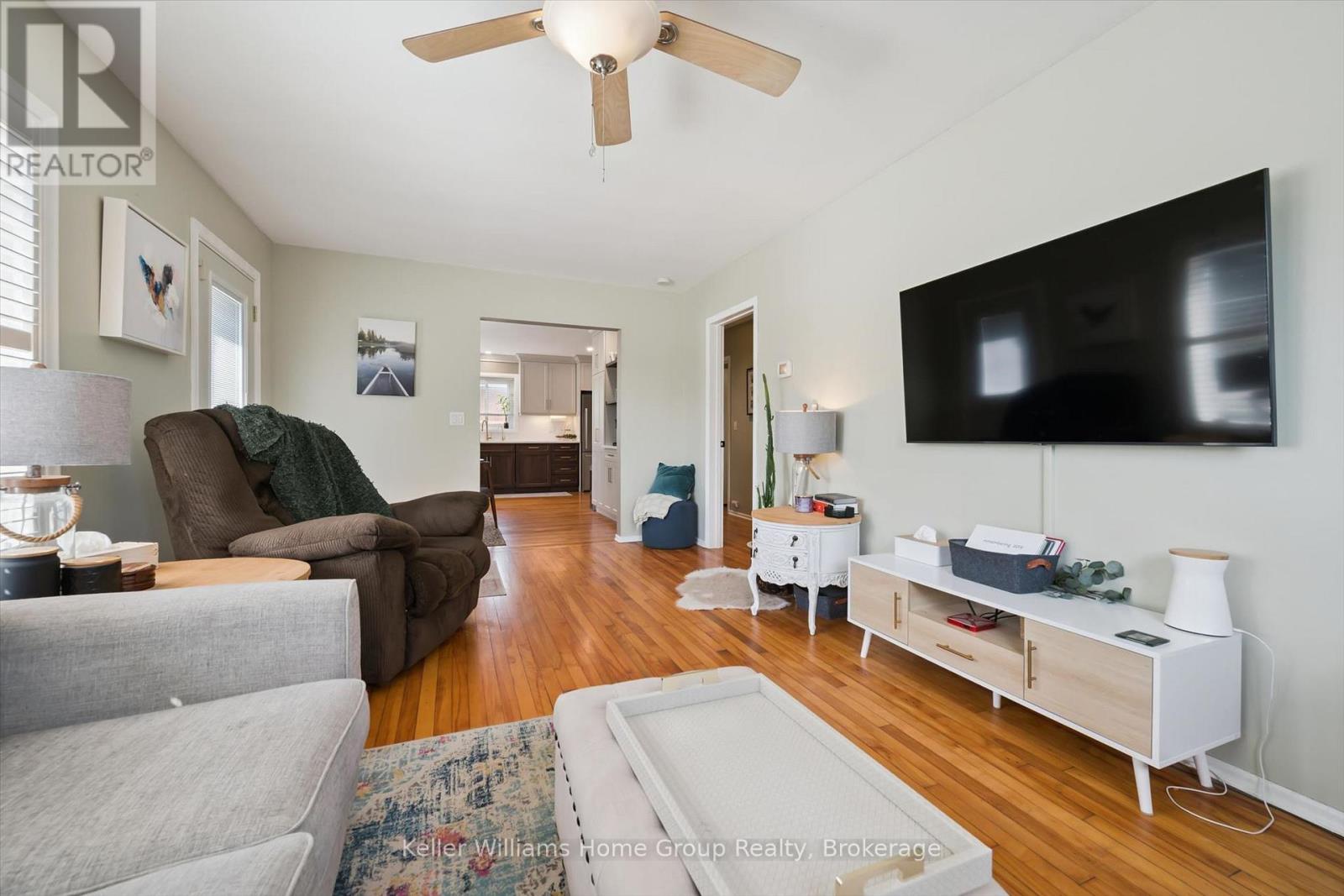 28 PEEL STREET W - 11