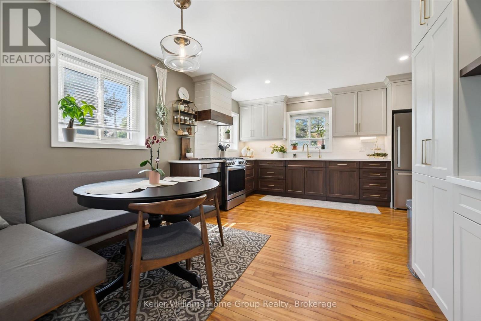 28 PEEL STREET W - 12