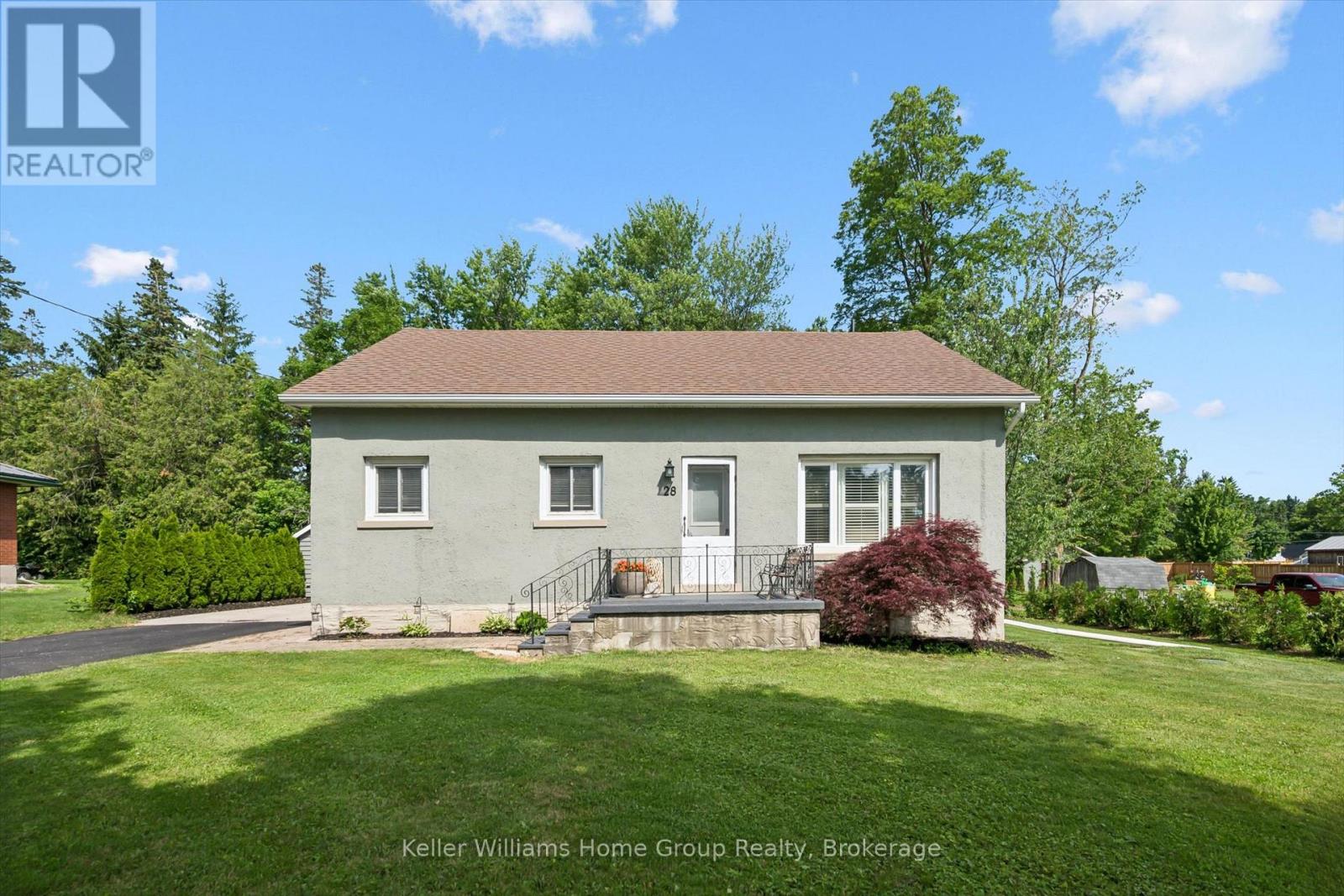 28 PEEL STREET W - 2