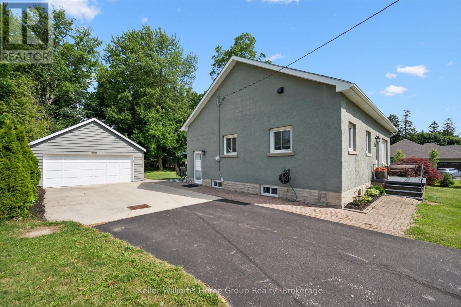 28 PEEL STREET W - 25