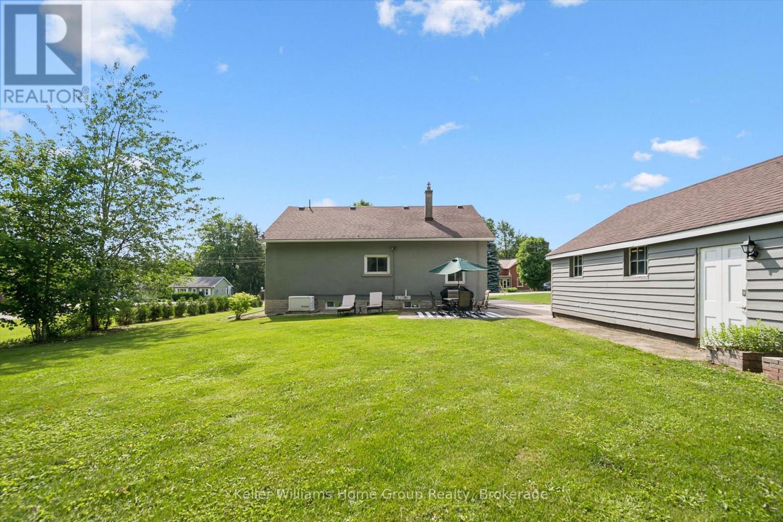 28 PEEL STREET W - 28