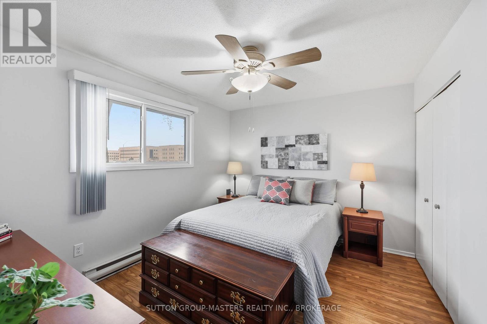 182 ROSEMUND CRESCENT - 24
