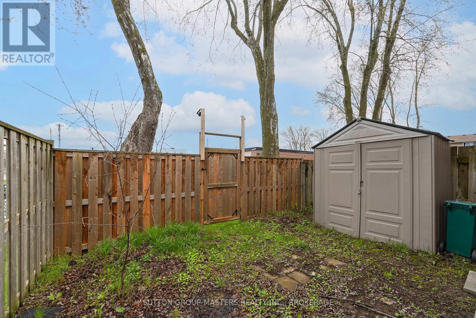 182 ROSEMUND CRESCENT - 31