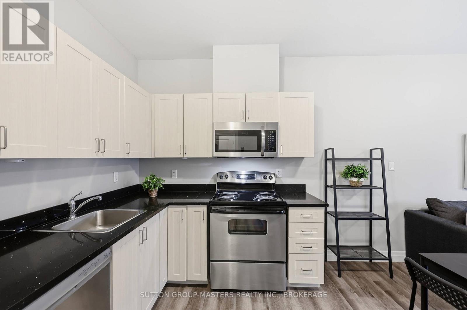 #413 501 FRONTENAC STREET - 10