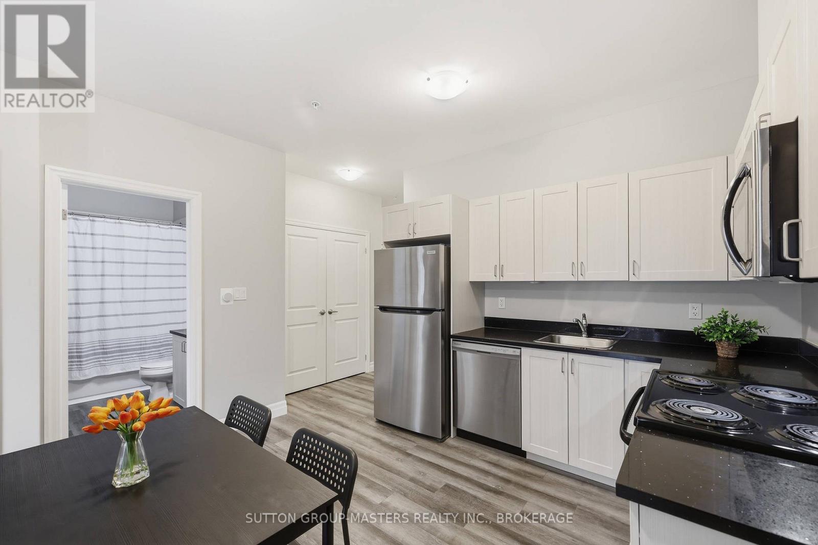 #413 501 FRONTENAC STREET - 14