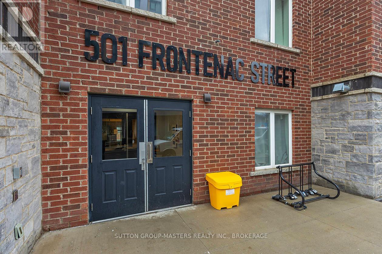 #413 501 FRONTENAC STREET - 3