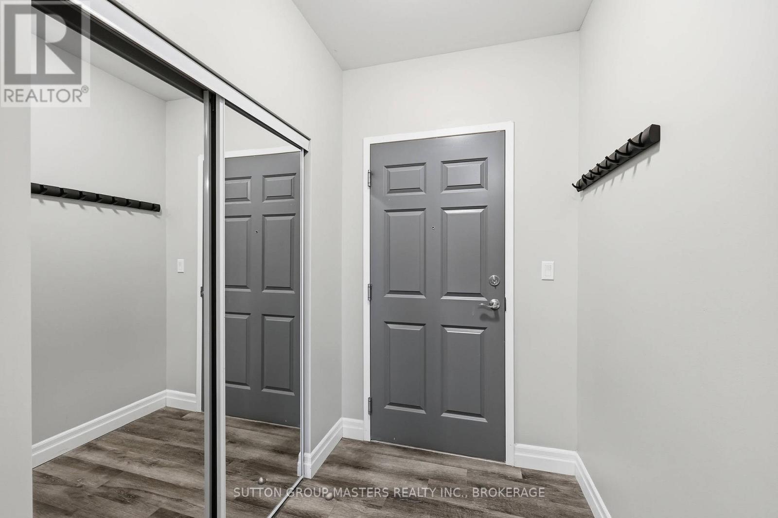 #413 501 FRONTENAC STREET - 5